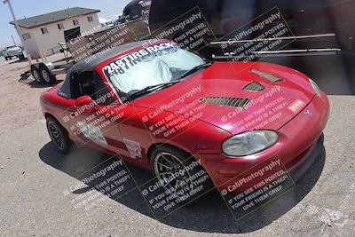 media/May-31-2025-CalClub SCCA (Sat) [[2c1a04e1ee]]/Around the Pits/